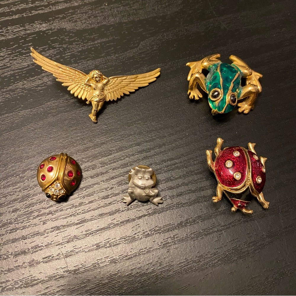 Bundle of 5 pins